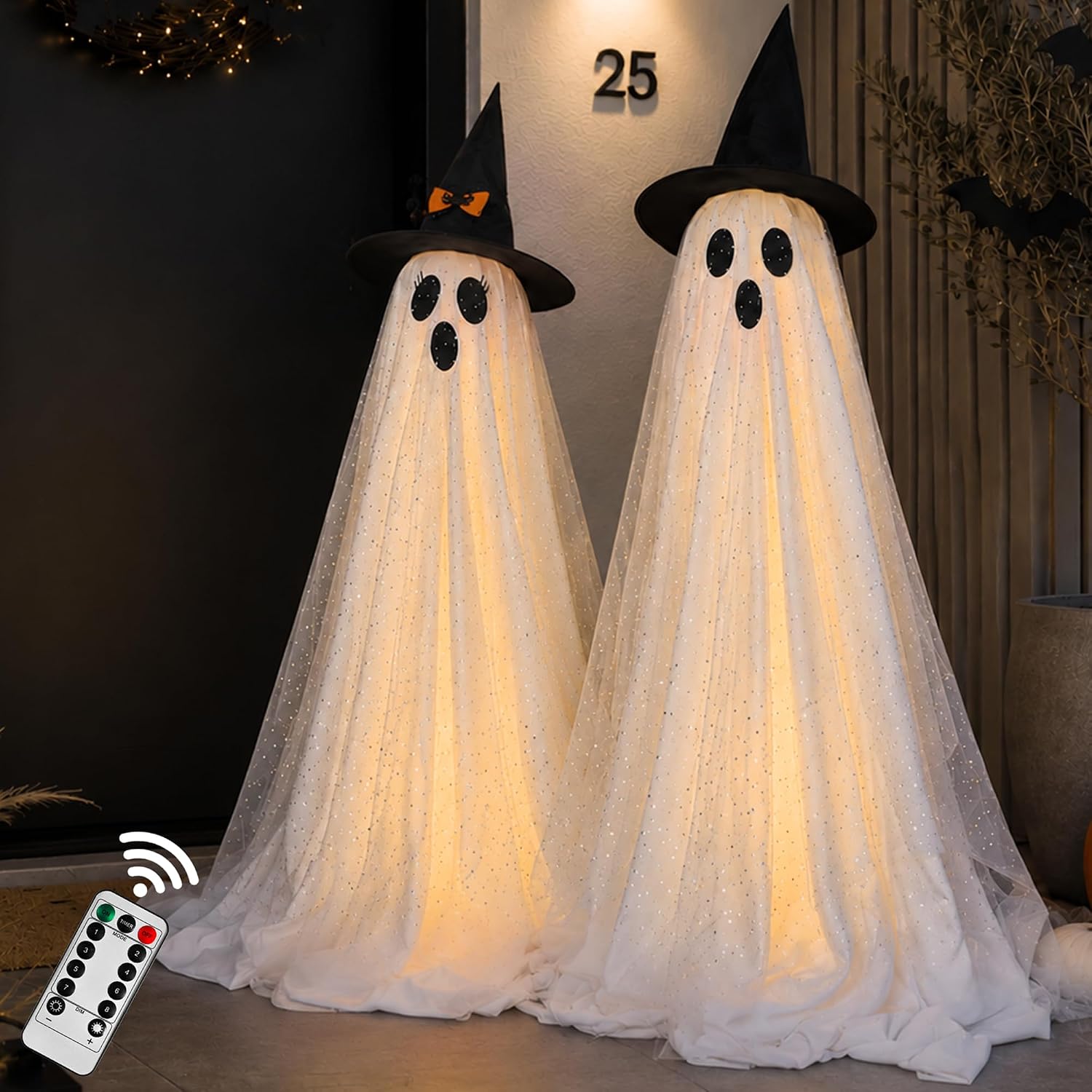 Two light-up Halloween ghosts with remote control